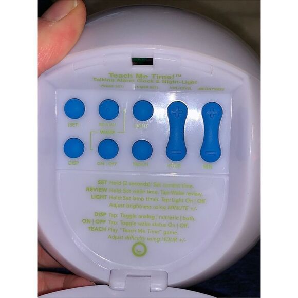 Onaroo Teach Me Time! Talking Alarm Clock And Nightlight - Picture 2 of 3